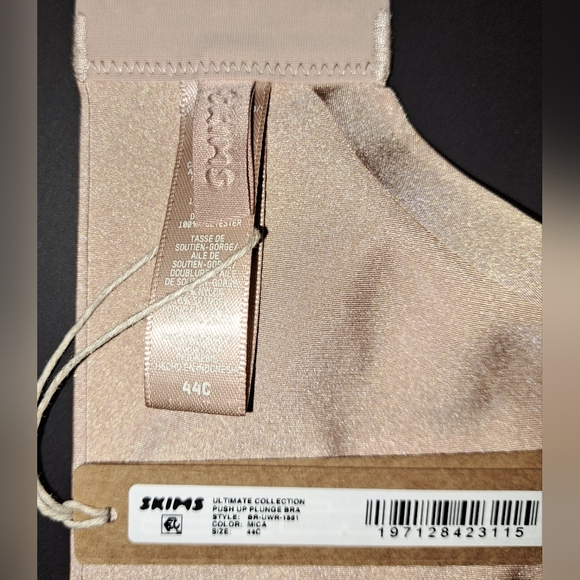 💕NWT SKIMS Ultimate Padded Plunge Pushup Push Up Teardrop bra Nude Mica 44C - Picture 6 of 14